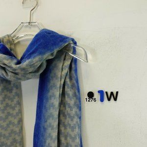 ROSE & ROSE Women's Cream Blue Scarf OS Geometry Pattern Tie Wrap‎ Shawl Warm